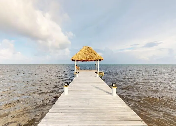Oceanfront With Pool Gorgeous Ocean Views Wifi & Partial Ac San Pedro (Ambergris Caye)